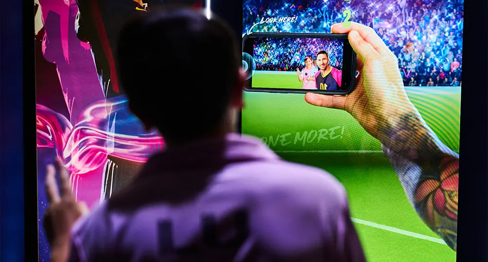 Fotos, selfies y merchandising - The Messi Experience en Buenos Aires